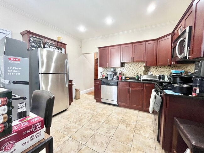 Photo - 5 Iroquois St Unit 1