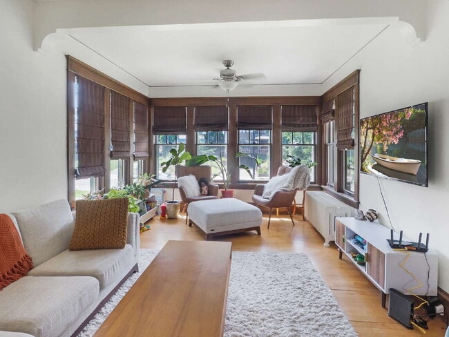 Photo - Charming 3 bedroom home in Uptown. Pets Welcome!