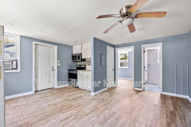 Photo - 2169 Eleanor Dr Unit C