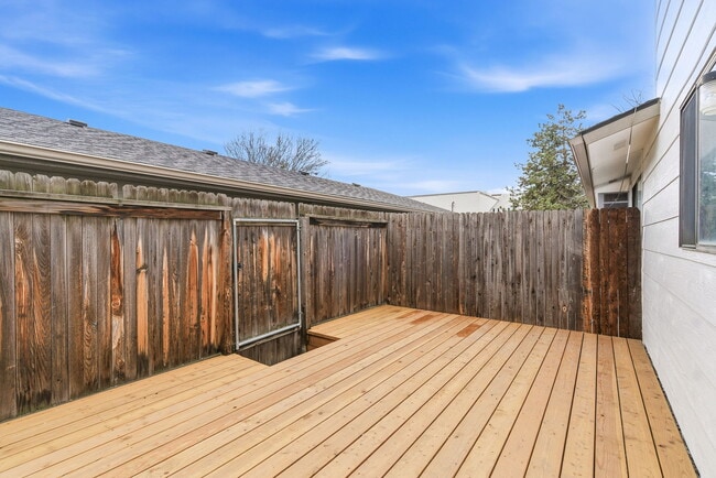 Photo - 8443 W Rifleman St