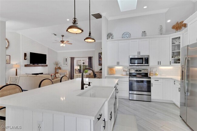 Photo - 1151 Jardin Dr