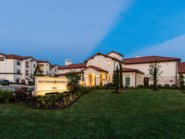 Welcome Home to Southpark Crossing - Southpark Crossing Apartments