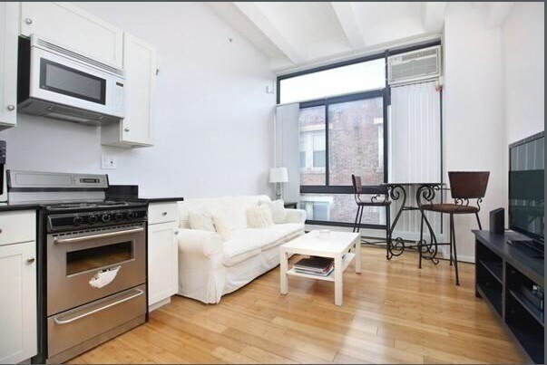 Building Photo - 12 Stoneholm St Unit 415