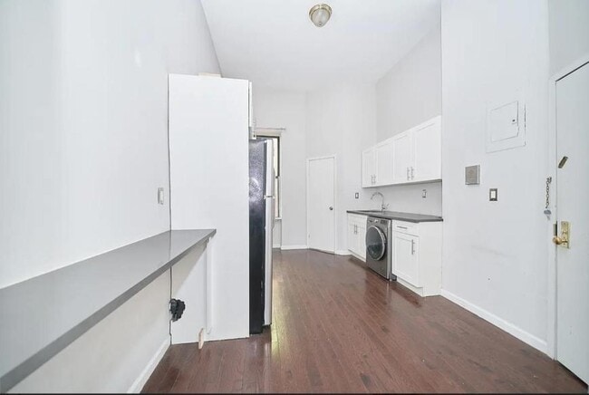 Photo - 2 bedroom in NEW YORK NY 10036 Unit W1