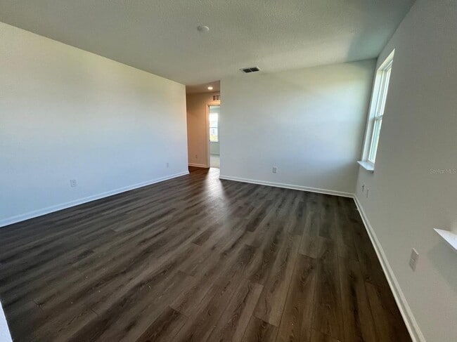 1614 Ridgeback Ln