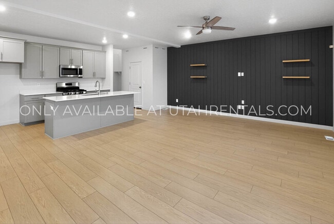 Photo - 626 W 1330 S