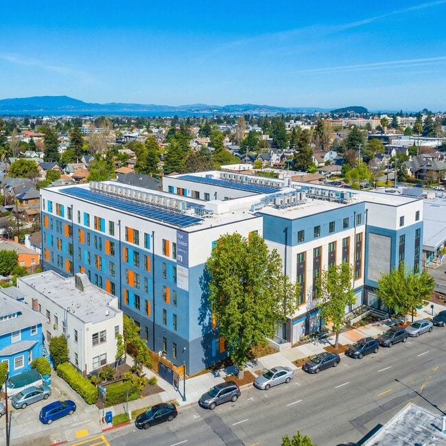 Building Photo - ArtHaus Telegraph