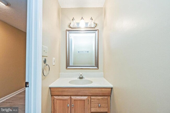 Photo - 105 Sunny Hill Ct