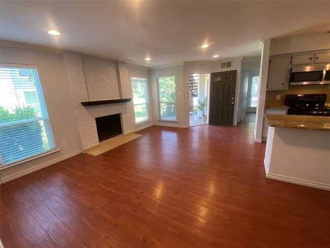 Building Photo - 10616 Mellow Ln Unit 11B