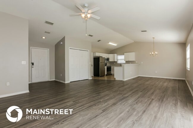 Photo - 734 Fox Lake Dr