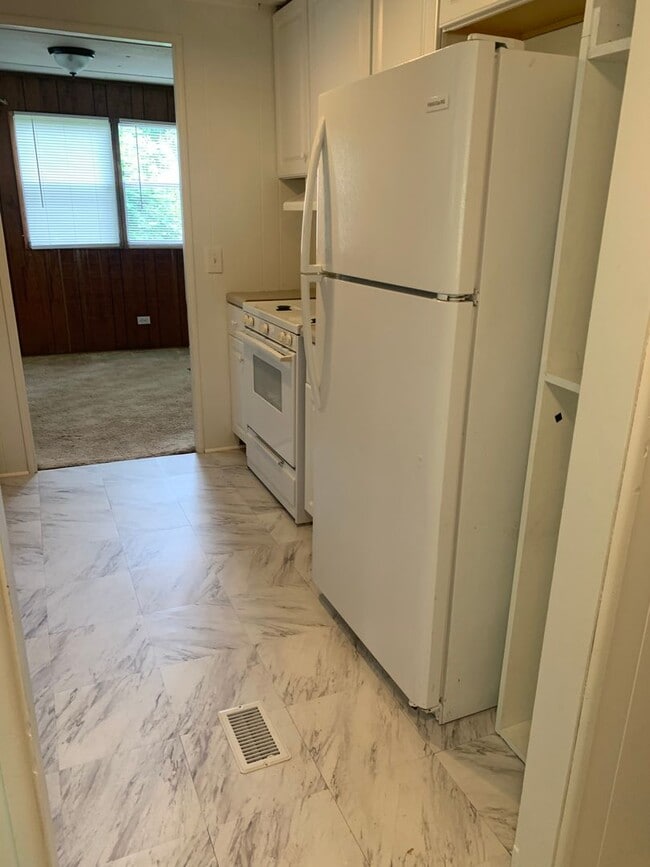 24 Agan Dr