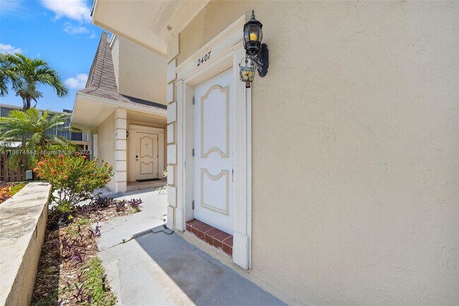 Photo - 2407 NE 10th St