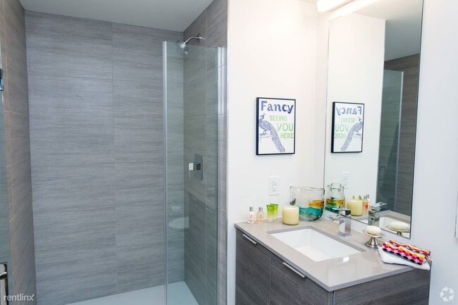 Photo - Studio, 1 bath - 410 Harrison Ave 736