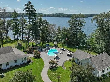 Photo - "Spacious Elegance: Luxurious 6-Bed, 6.5-Bath Retreat on Eastside Rd, Birchwood!"