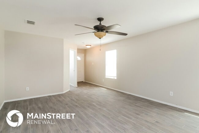 Photo - 212 Cres Ridge Dr