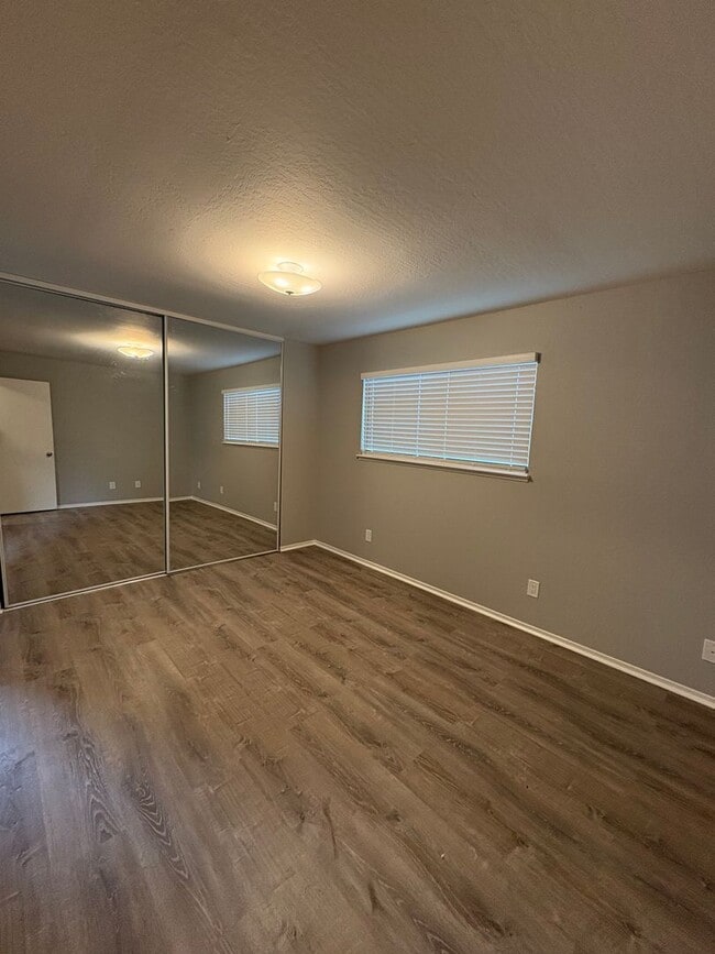 Photo - 425 Plum St Unidad A