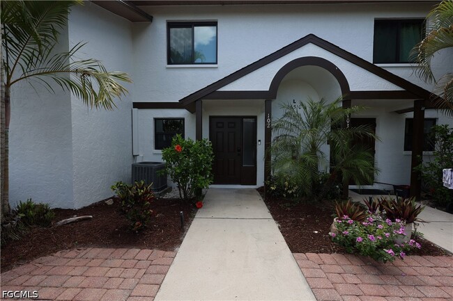 Building Photo - 26510 Southern Pines Dr