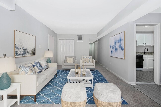 Photo - Emerald Apartments