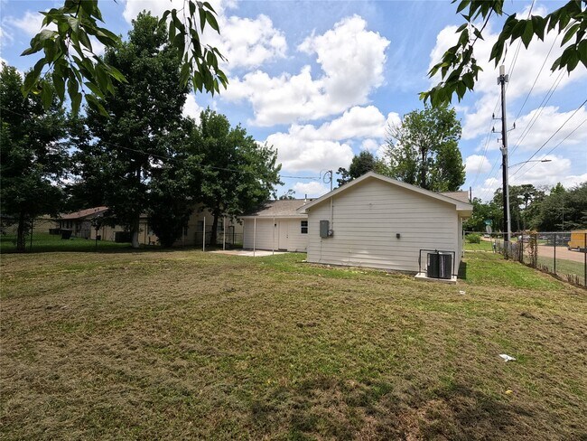 Photo - 6622 Cobalt St