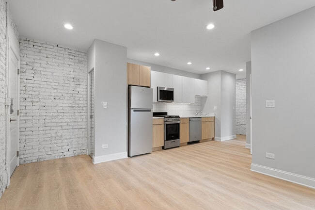 Photo - 1631 W Chase Ave Unit 3F