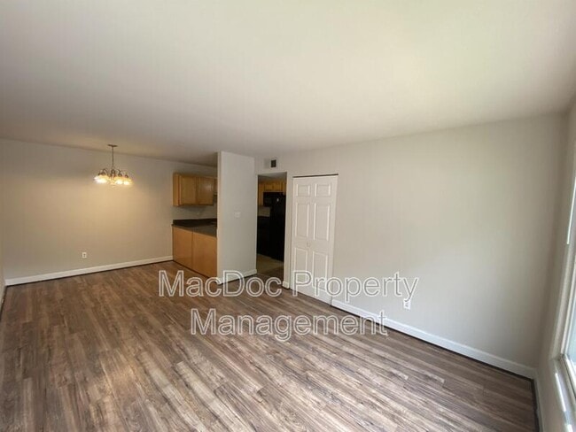 Photo - 105 Berry St Unit 12