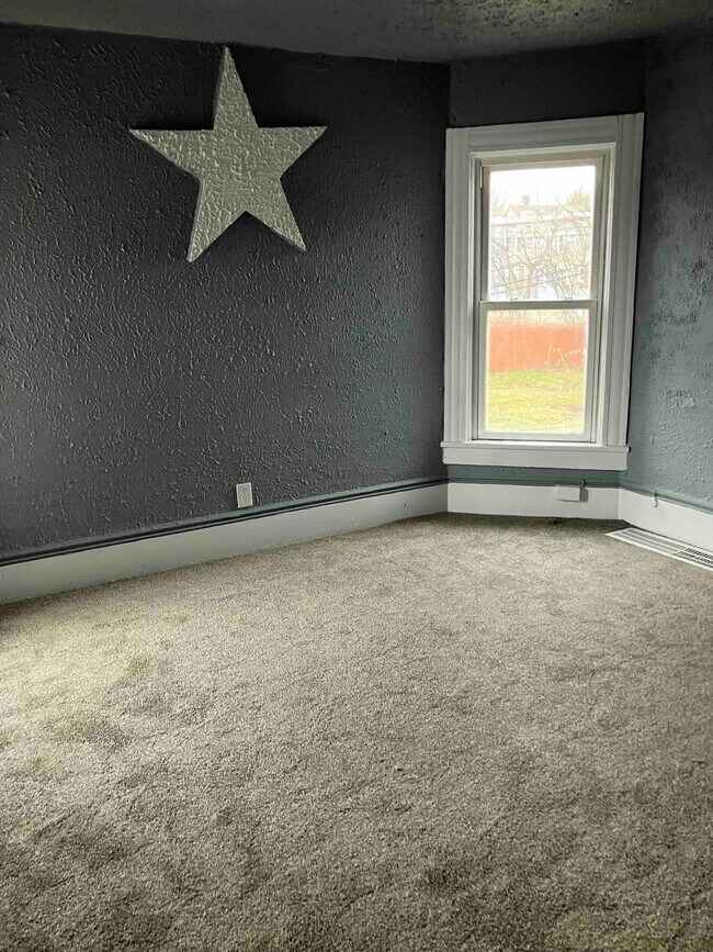 Photo - 7416 Star Ave