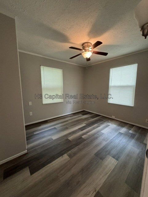 Photo - 302 Cobb St