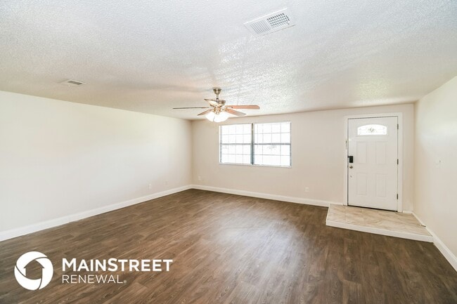 Photo - 2887 Gatling Blvd
