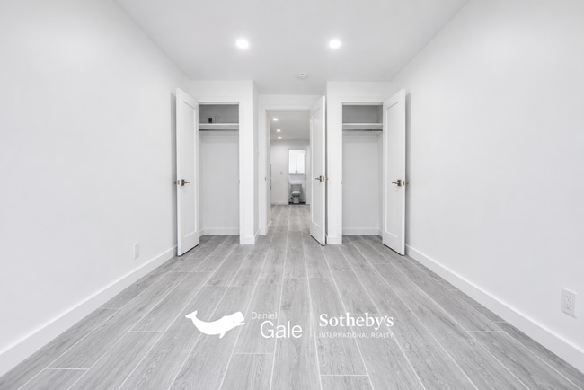 Photo - 23-43 26th Street