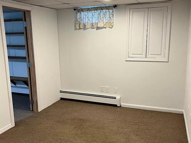 Photo - Approx 1000 sq ft basement 1be