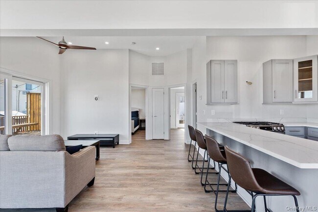 Photo - 73 W Tiana Rd