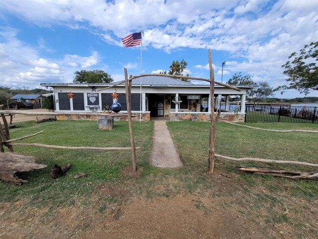 Photo - 161 Alexander Dr