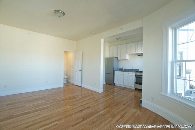 Photo - 501 E Broadway Unit 10