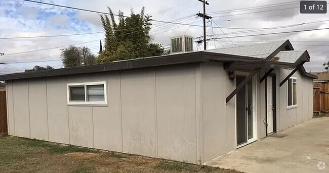 Building Photo - 1306 1/2 Rental