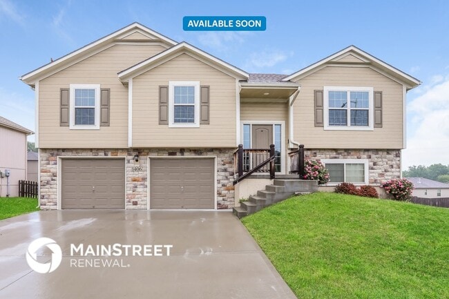 Photo - 1406 NW High View Dr House