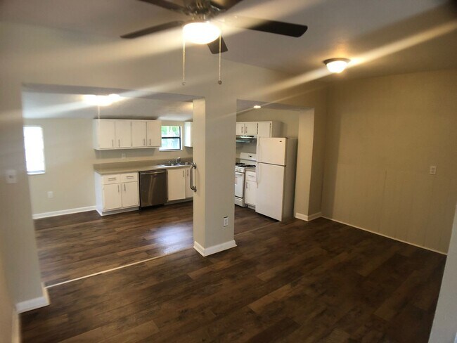 Photo - 3 bedroom one bath handy cap equipped