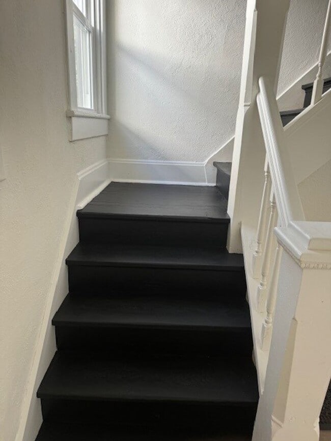 Photo - Spacious Newly Remodeled 3 Bedroom