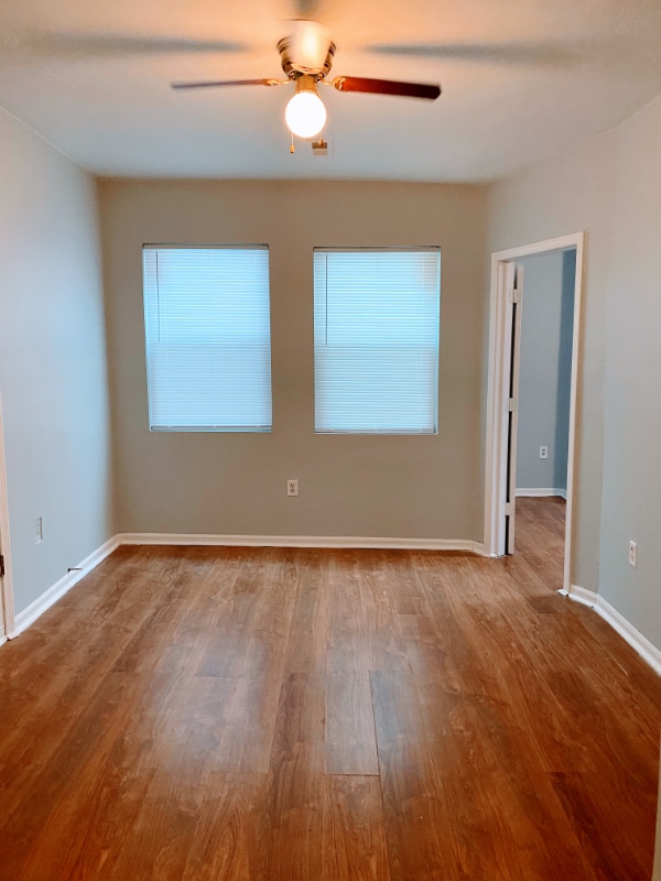 4851 S Ashland Ave Unit 3R
