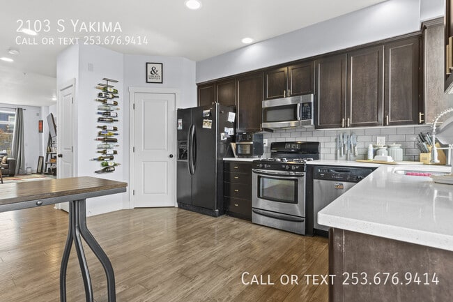 Photo - 2103 S Yakima Ave