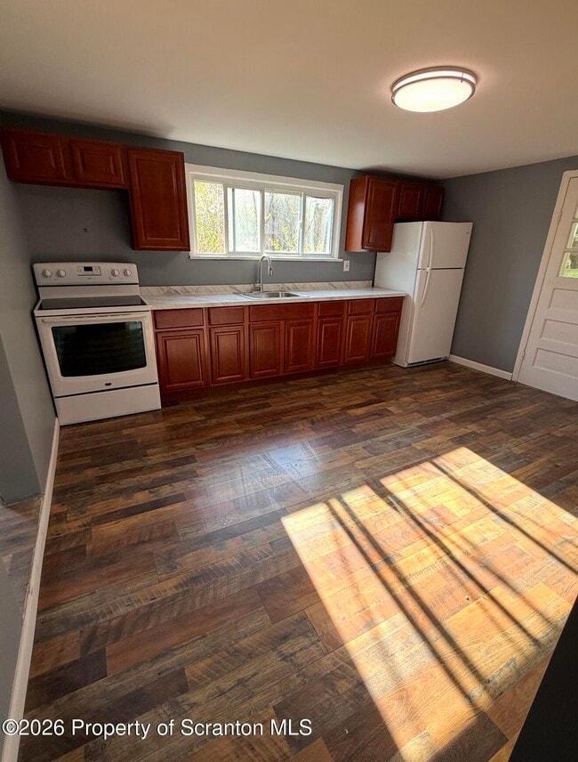 Photo - 3122 S Main St