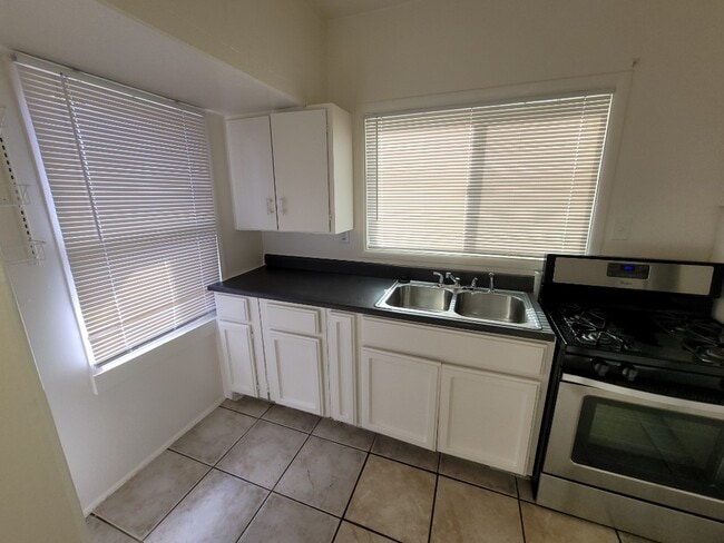 Photo - E Crescent Ave