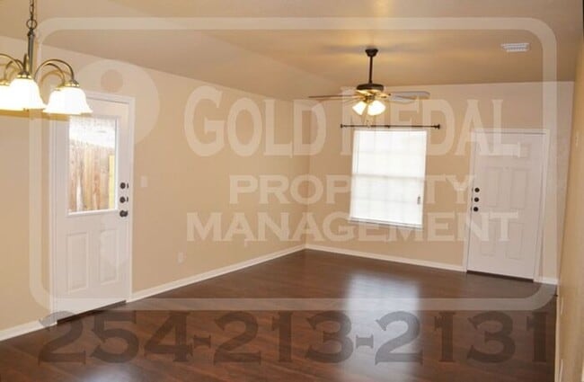 Photo - 1104 Grace Point Dr