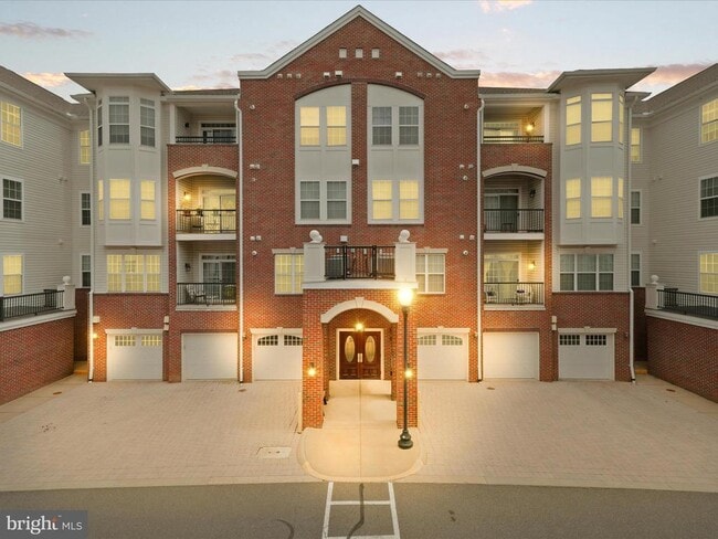 Building Photo - 9200 Charleston Dr Unit 302 Rental