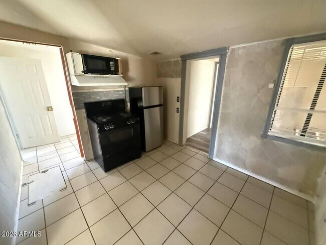 Photo - 834 5th St