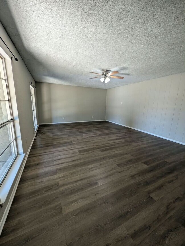 Photo - 6807 Blue Lake Dr