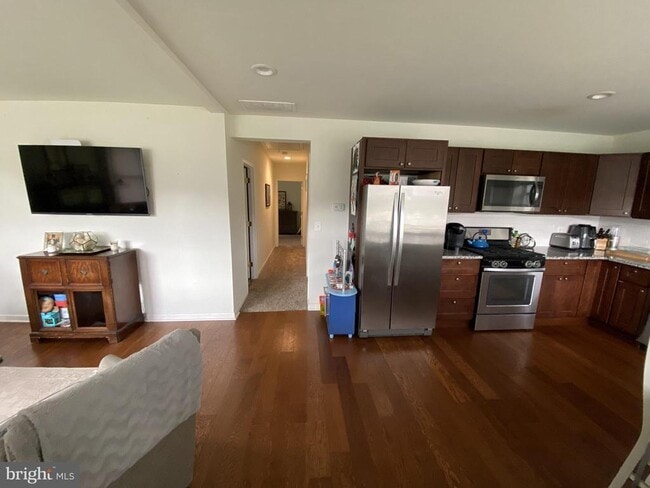 Photo - 13 Brookside Rd