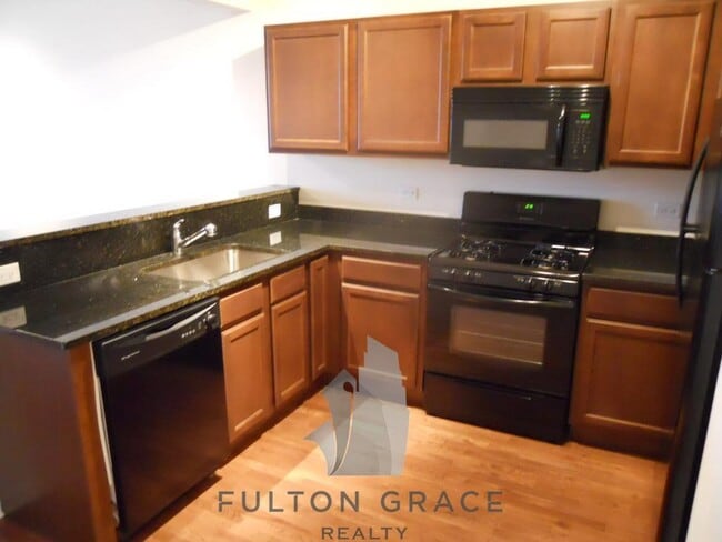 Photo - 4217 W Irving Park Rd Unit 2B