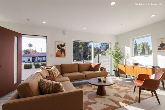 Building Photo - 148 S Madison Ave Unit # 2