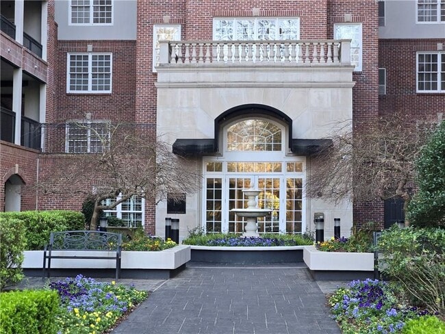 Building Photo - 50 Biscayne Dr NW