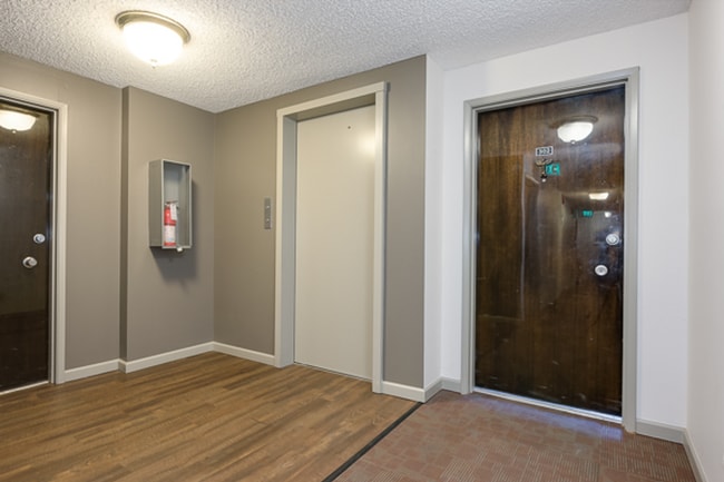 Photo - Alki Shores Apartments